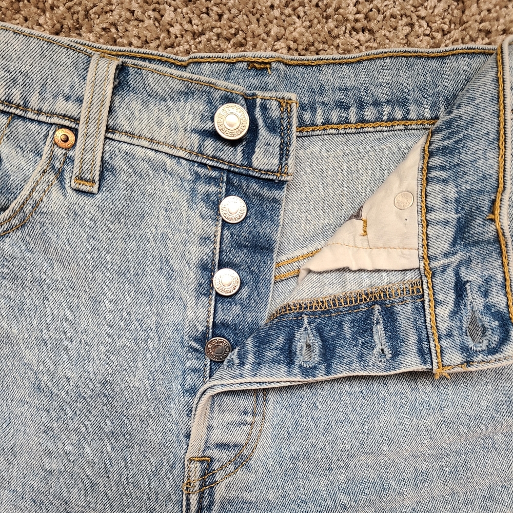 501 High Waisted Levi's Shorts